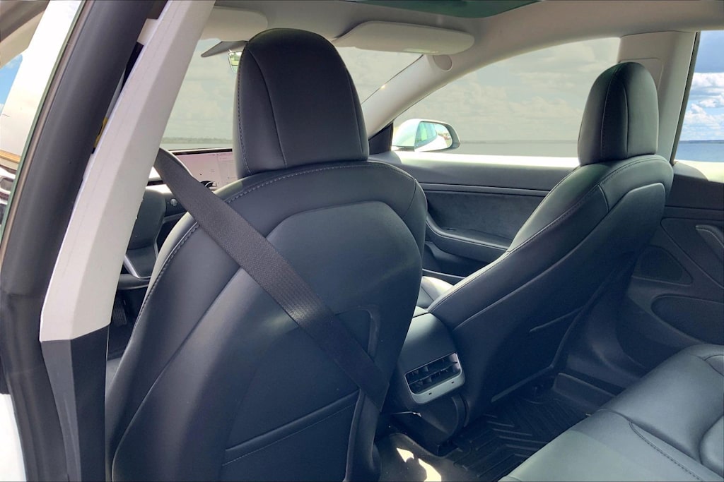 Thumbnail: 2021 Tesla Model 3 - 12