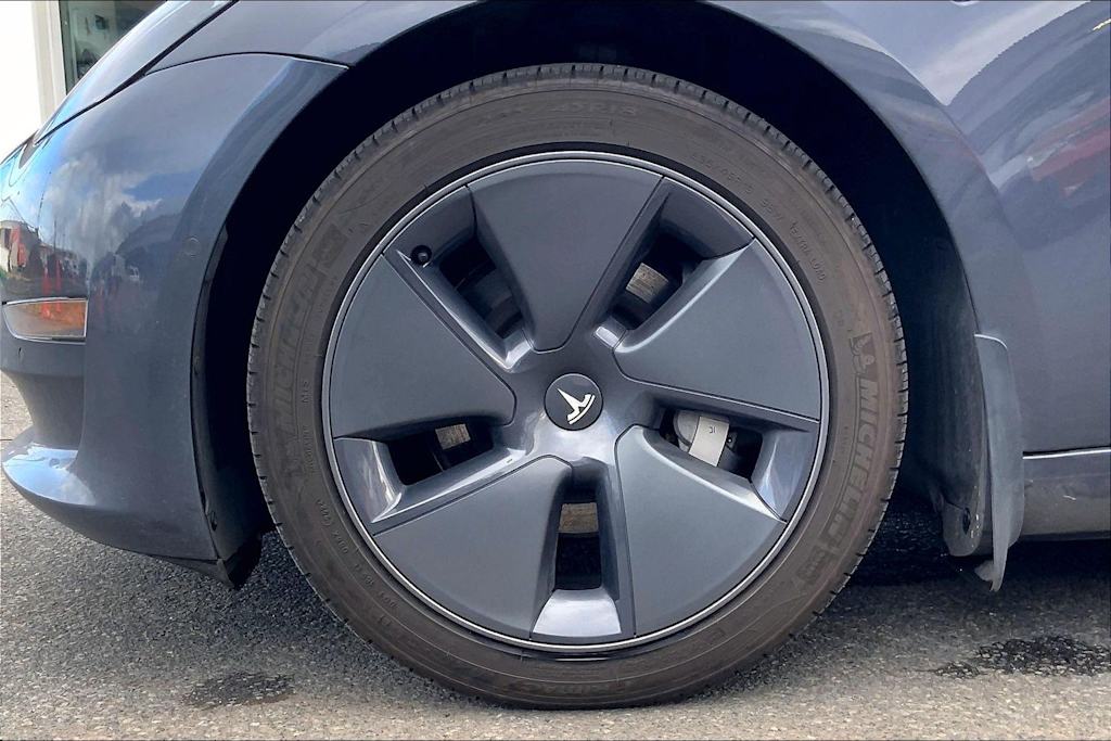 Thumbnail: 2022 Tesla Model 3 - 8