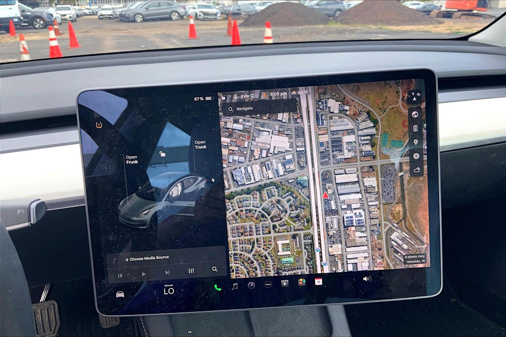 Thumbnail: 2022 Tesla Model 3 - 19