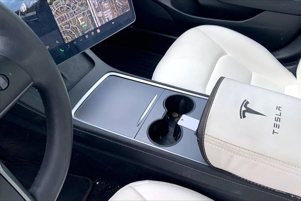 Thumbnail: 2022 Tesla Model 3 - 16