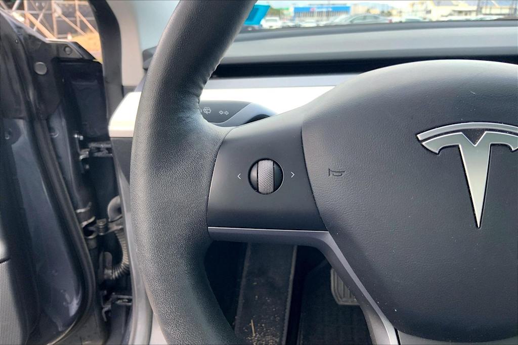 Thumbnail: 2022 Tesla Model 3 - 25