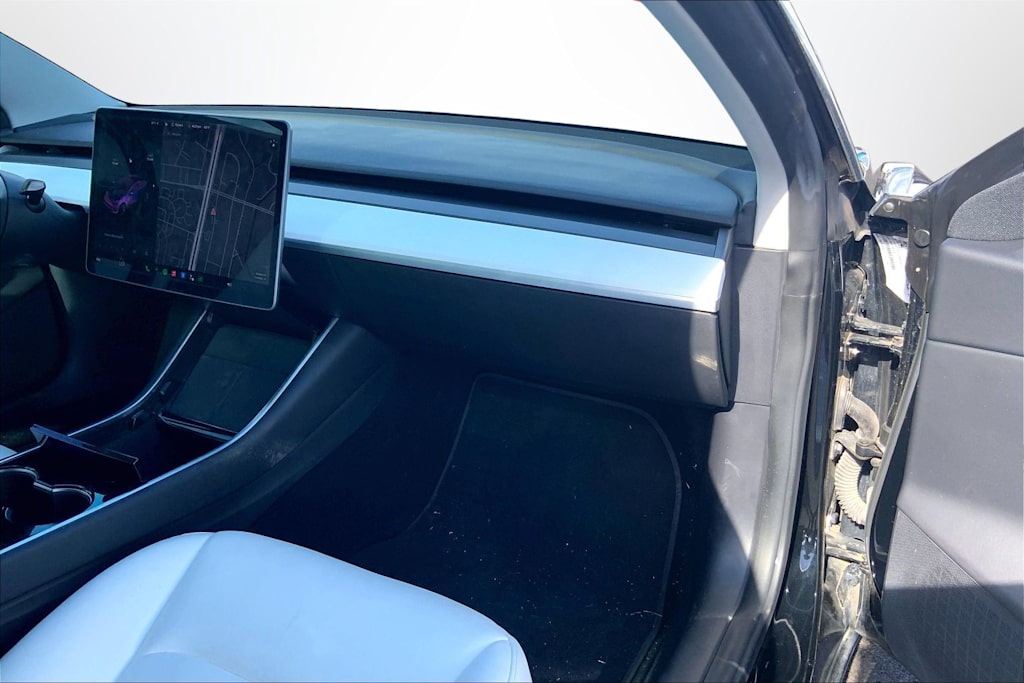 Thumbnail: 2019 Tesla Model 3 - 23
