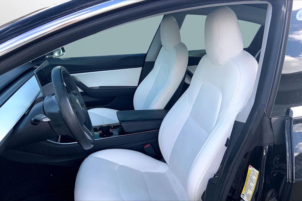 Thumbnail: 2019 Tesla Model 3 - 10