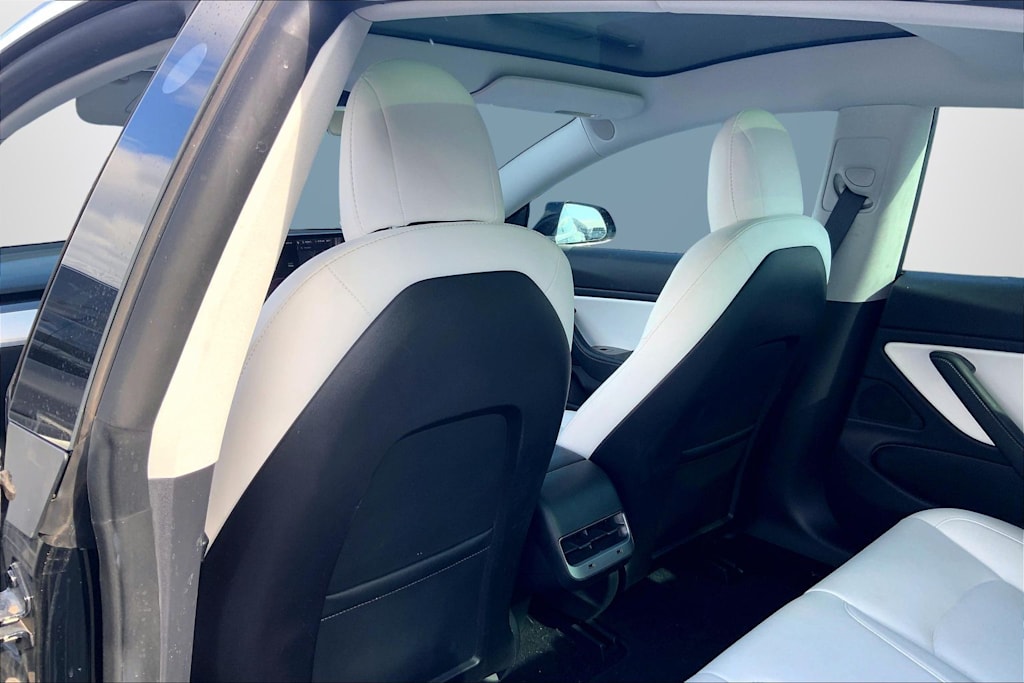 Thumbnail: 2019 Tesla Model 3 - 12