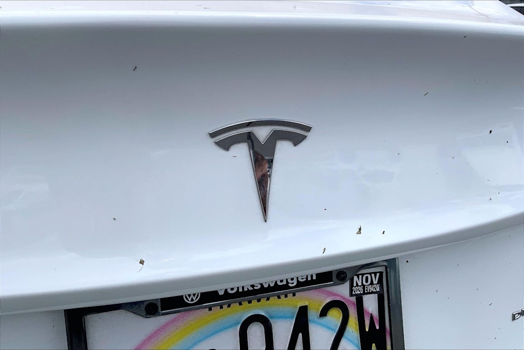 Thumbnail: 2022 Tesla Model 3 - 7