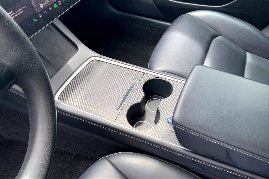 Thumbnail: 2022 Tesla Model 3 - 16