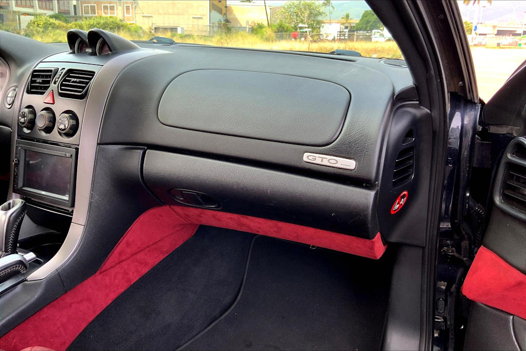 2005 Pontiac GTO Base 23