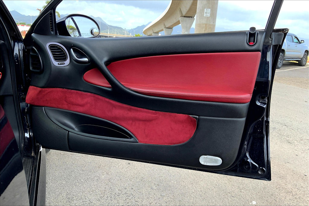 2005 Pontiac GTO Base 27