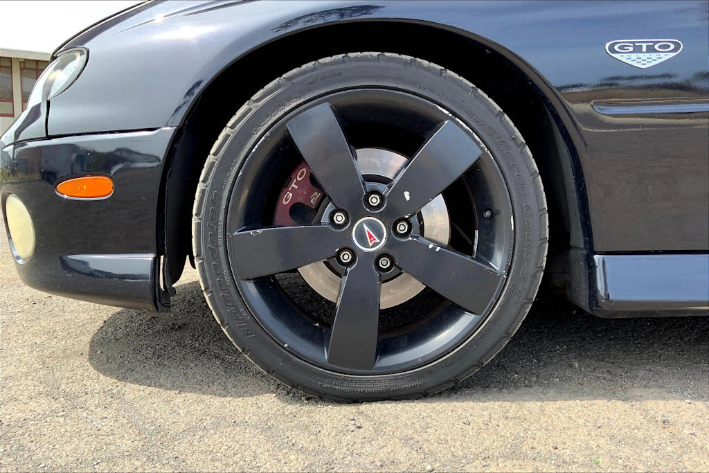2005 Pontiac GTO Base 8