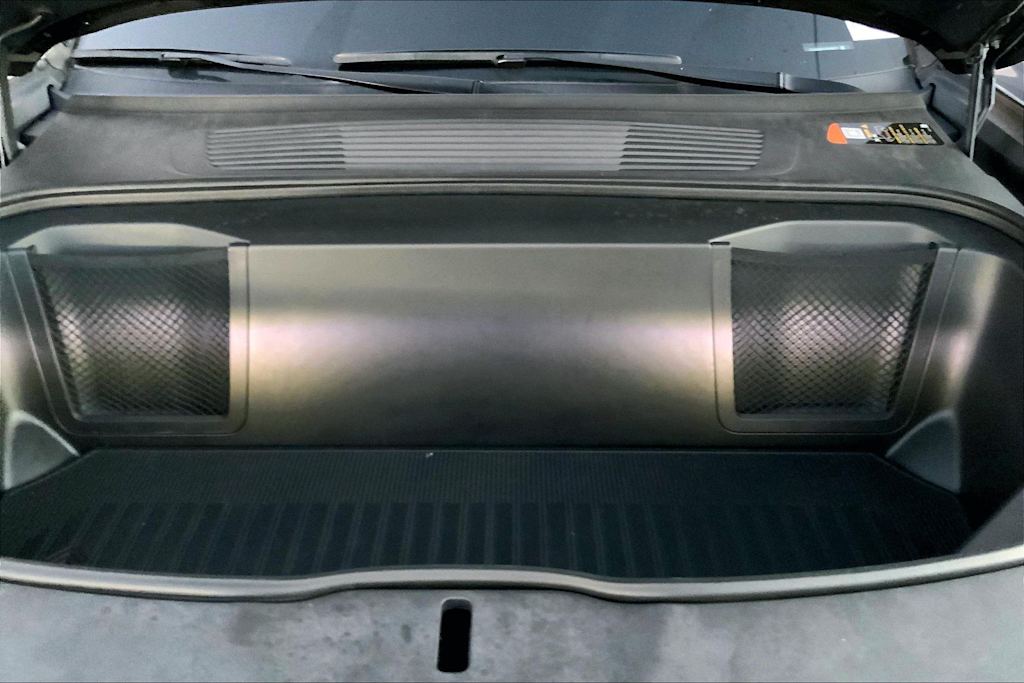 Thumbnail: 2025 Rivian R1S - 19