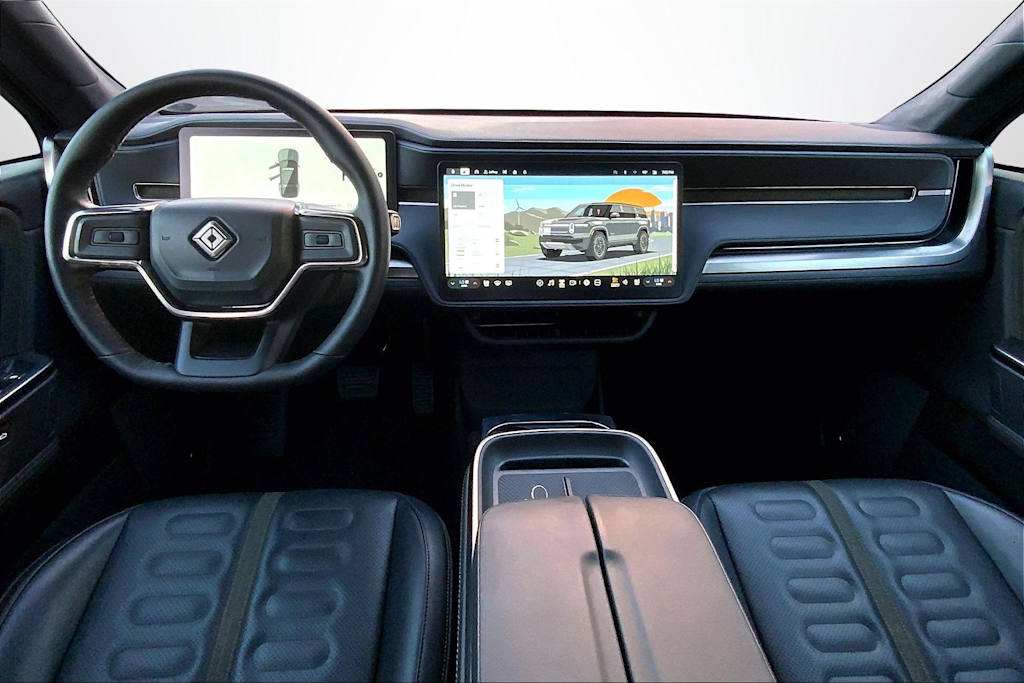Thumbnail: 2025 Rivian R1S - 9
