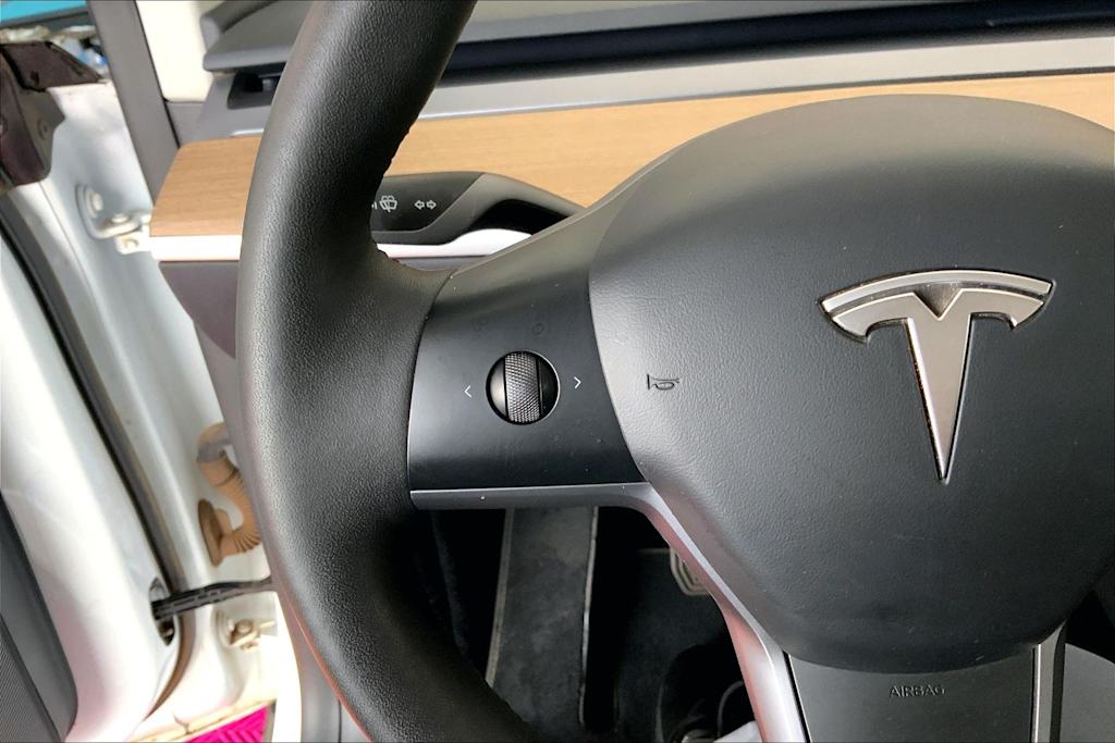 Thumbnail: 2023 Tesla Model Y - 24