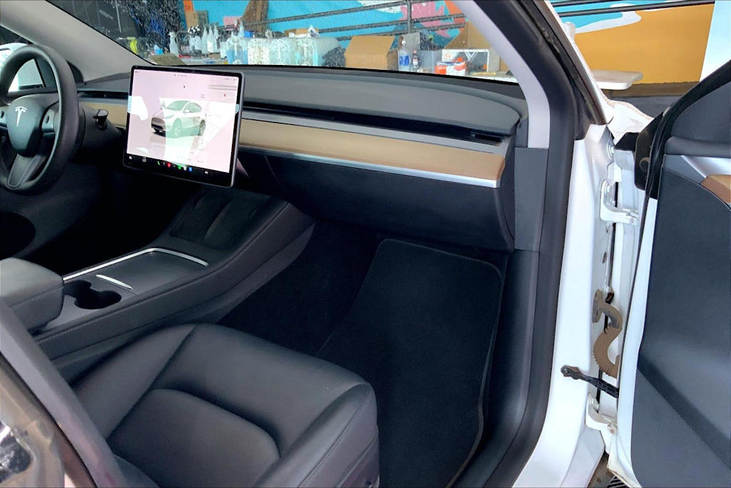 Thumbnail: 2023 Tesla Model Y - 23