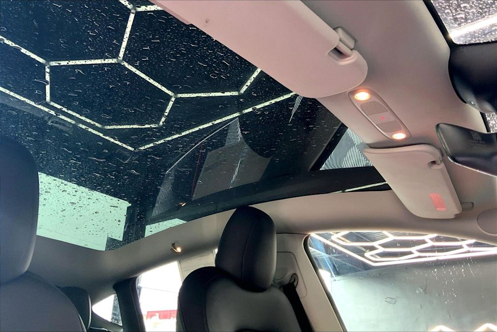 Thumbnail: 2023 Tesla Model Y - 29