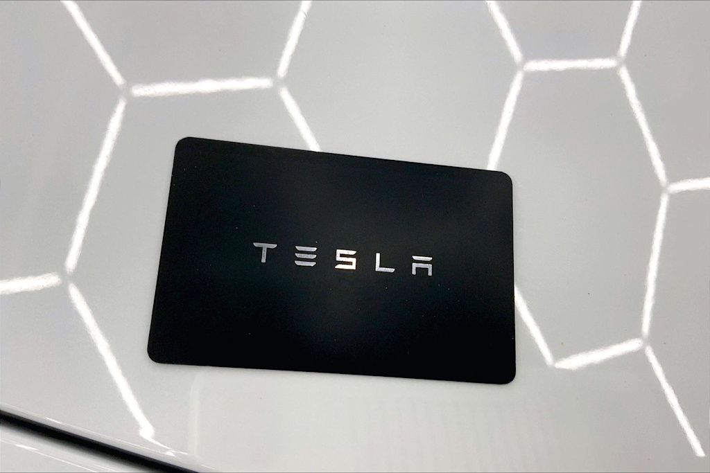 Thumbnail: 2023 Tesla Model Y - 17