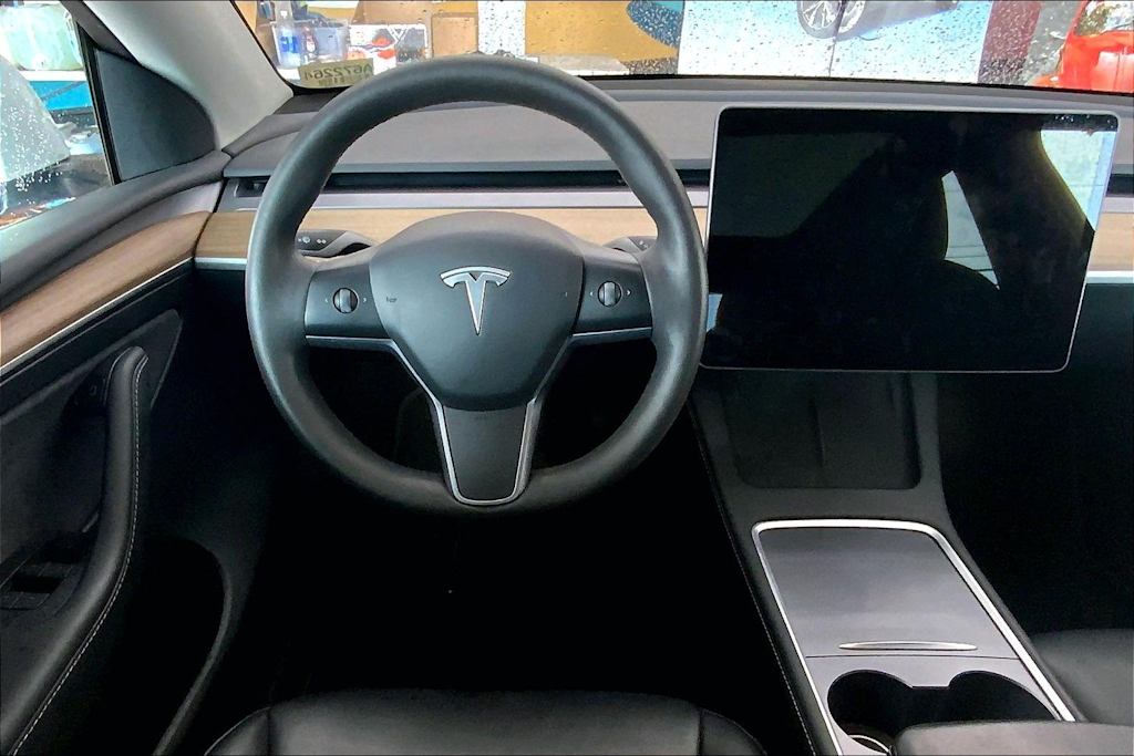 Thumbnail: 2023 Tesla Model Y - 13