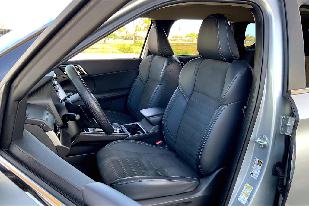 2024 Mitsubishi Outlander SE 10