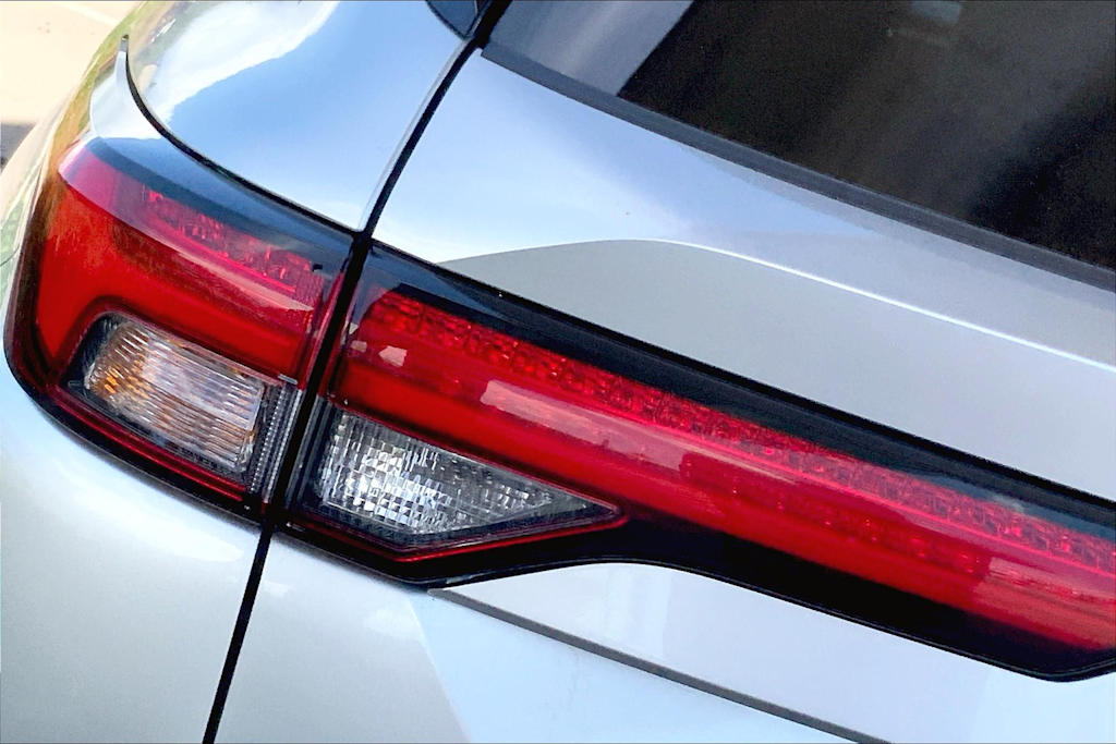 2024 Mitsubishi Outlander SE 31