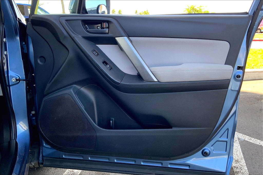 Thumbnail: 2015 Subaru Forester - 27