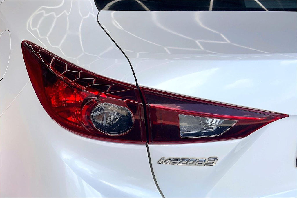 Thumbnail: 2017 Mazda Mazda3 - 31