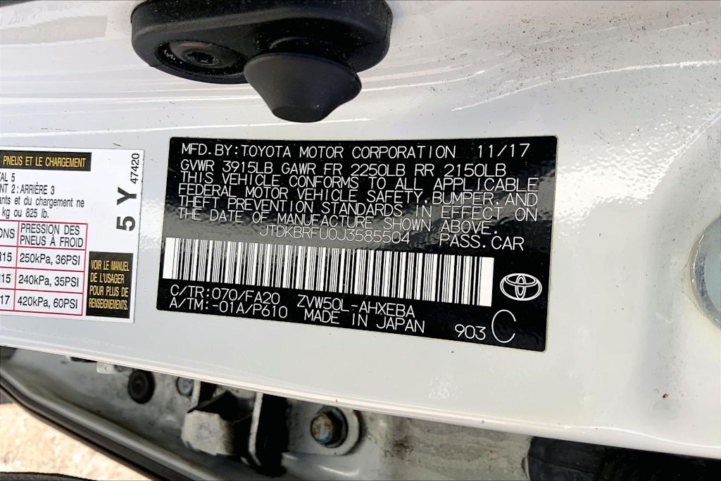 Thumbnail: 2018 Toyota Prius - 18