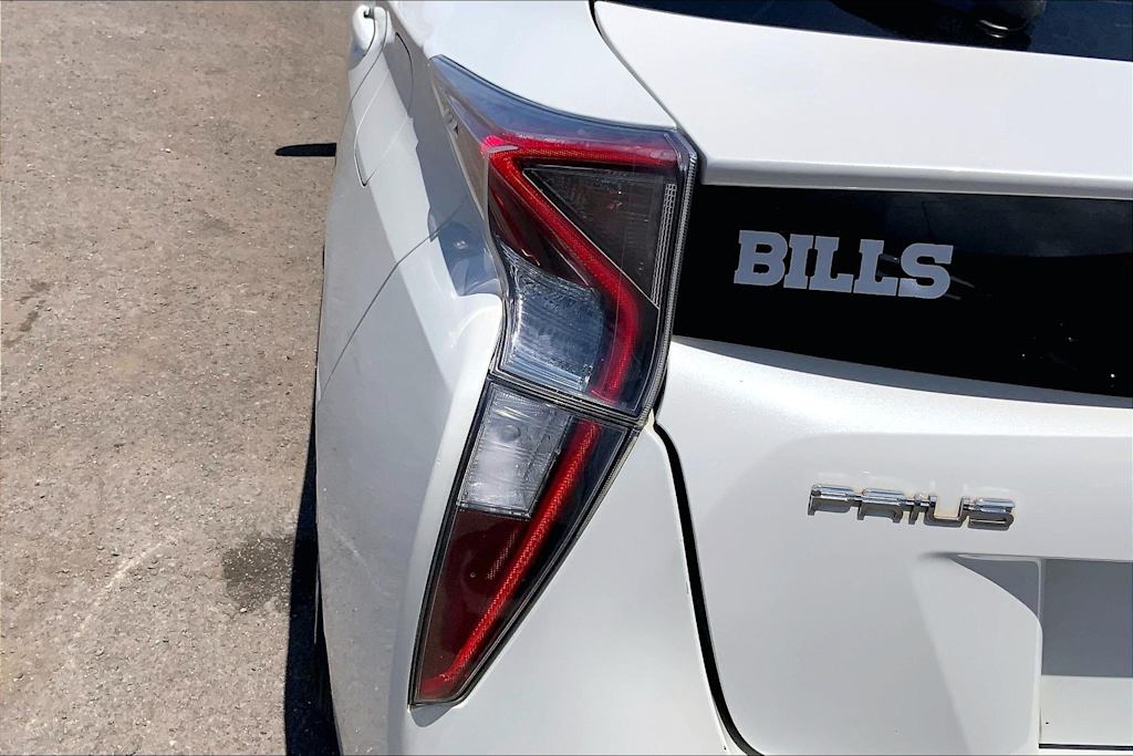 Thumbnail: 2018 Toyota Prius - 32