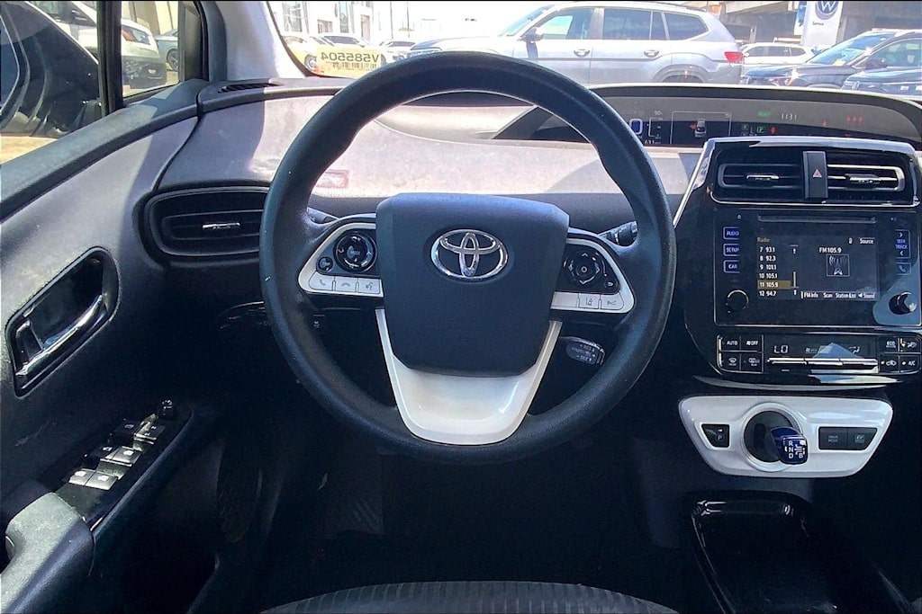 Thumbnail: 2018 Toyota Prius - 14