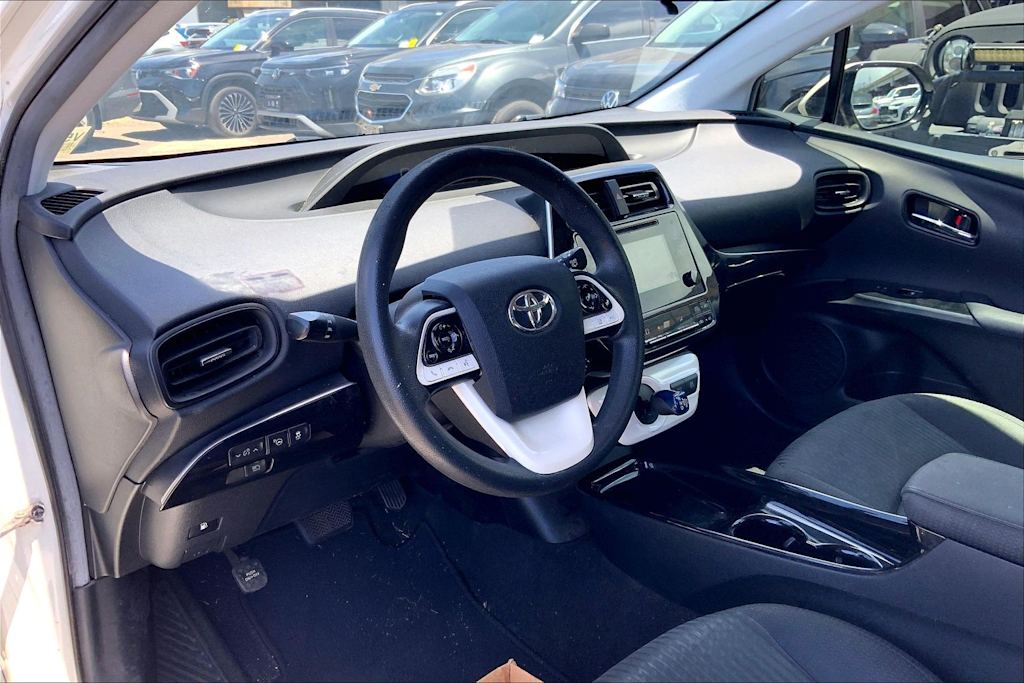 Thumbnail: 2018 Toyota Prius - 2