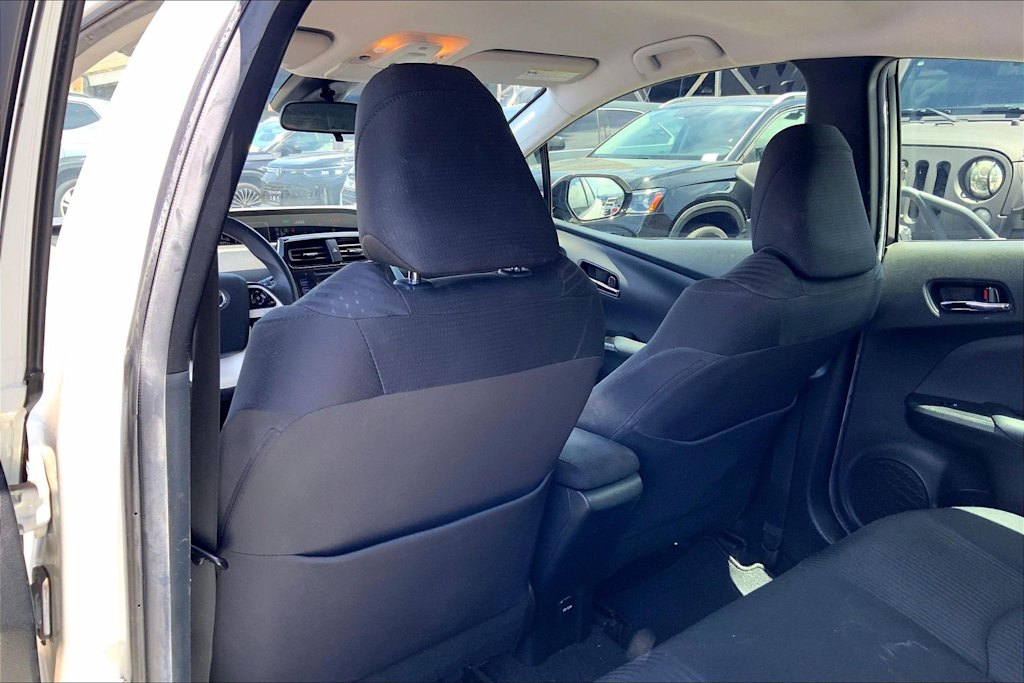 Thumbnail: 2018 Toyota Prius - 12
