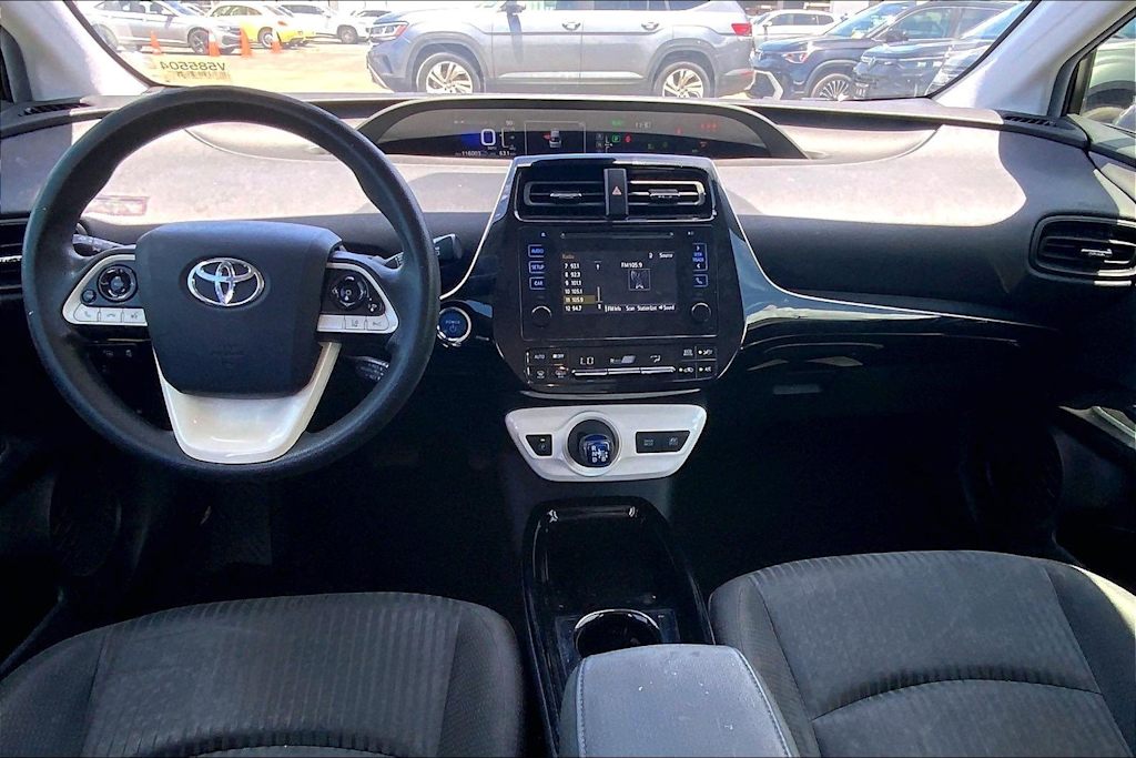 Thumbnail: 2018 Toyota Prius - 10