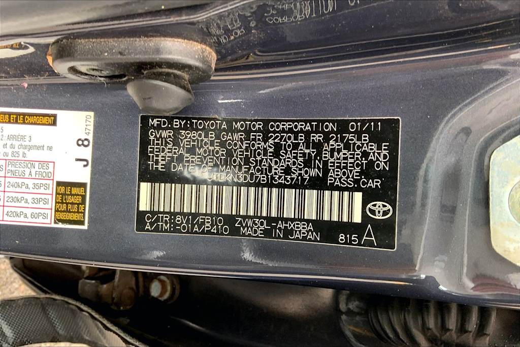 Thumbnail: 2011 Toyota Prius - 20