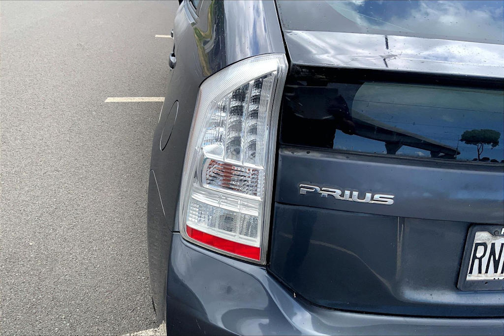 Thumbnail: 2011 Toyota Prius - 32