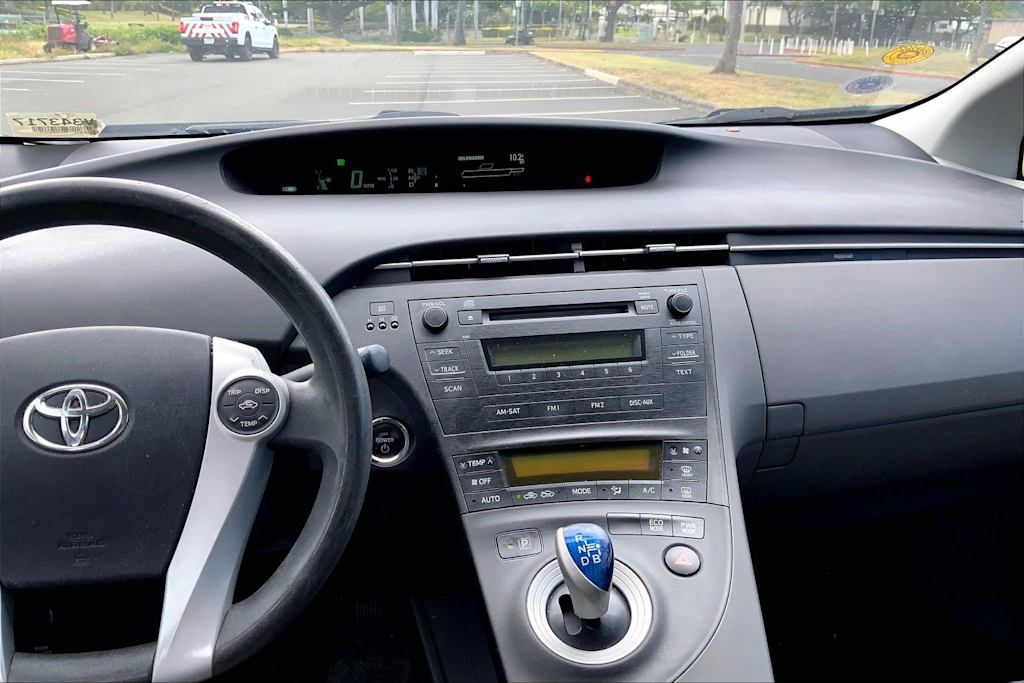 Thumbnail: 2011 Toyota Prius - 15