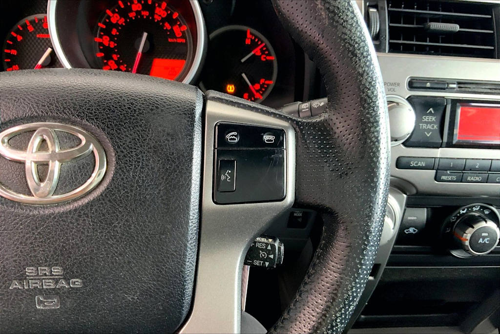 Thumbnail: 2011 Toyota 4Runner - 25