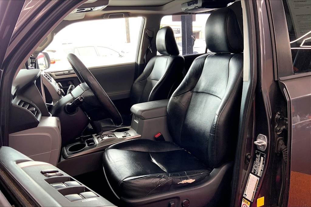 Thumbnail: 2011 Toyota 4Runner - 10