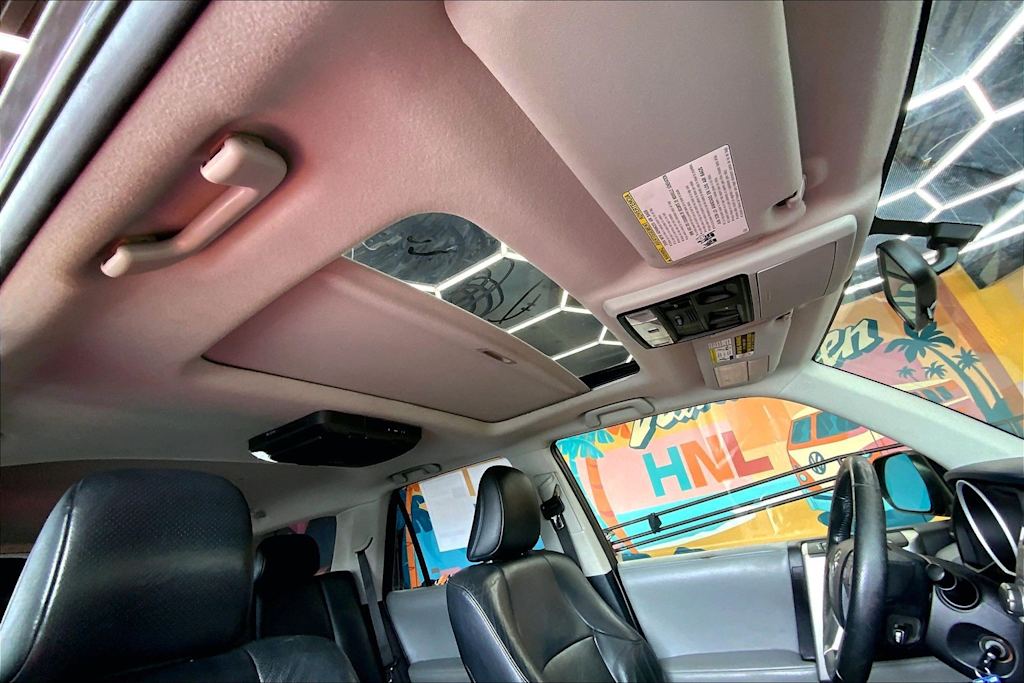 Thumbnail: 2011 Toyota 4Runner - 29