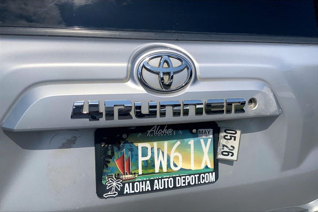 Thumbnail: 2017 Toyota 4Runner - 7