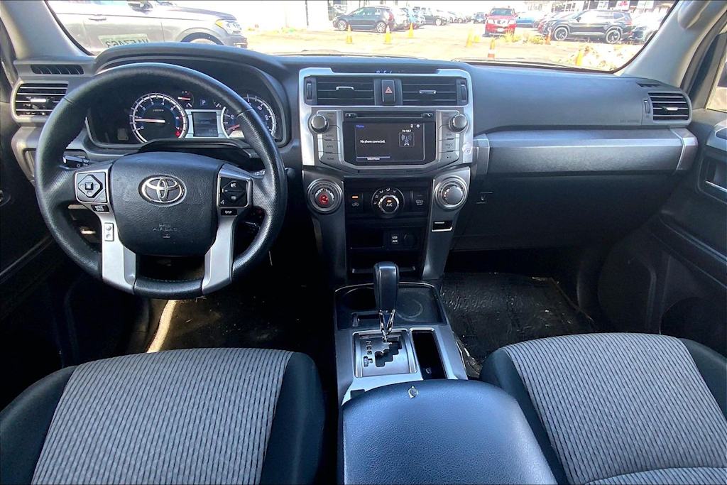 Thumbnail: 2017 Toyota 4Runner - 10