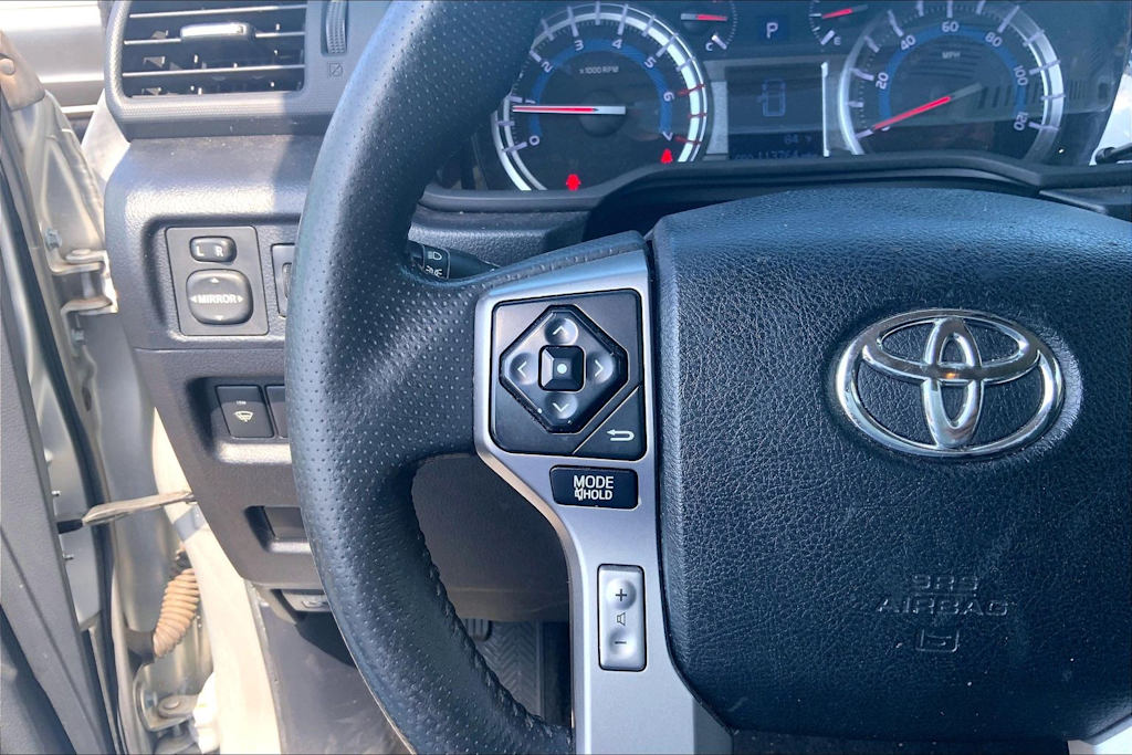 Thumbnail: 2017 Toyota 4Runner - 25