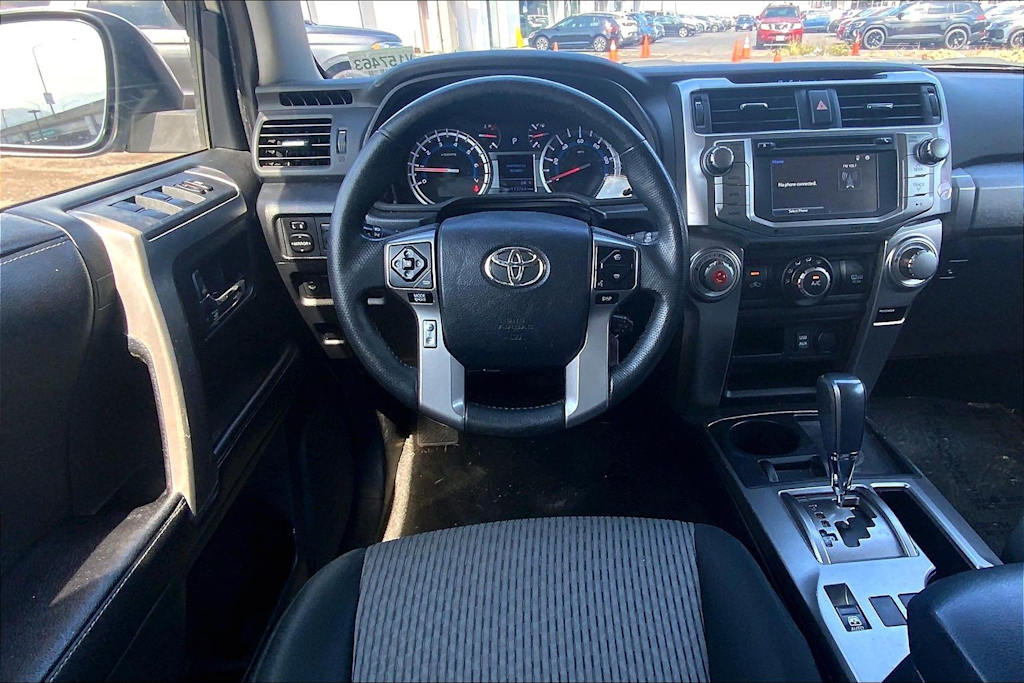 Thumbnail: 2017 Toyota 4Runner - 14