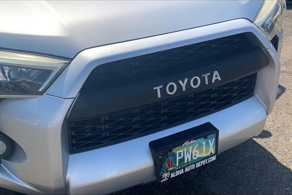 Thumbnail: 2017 Toyota 4Runner - 33
