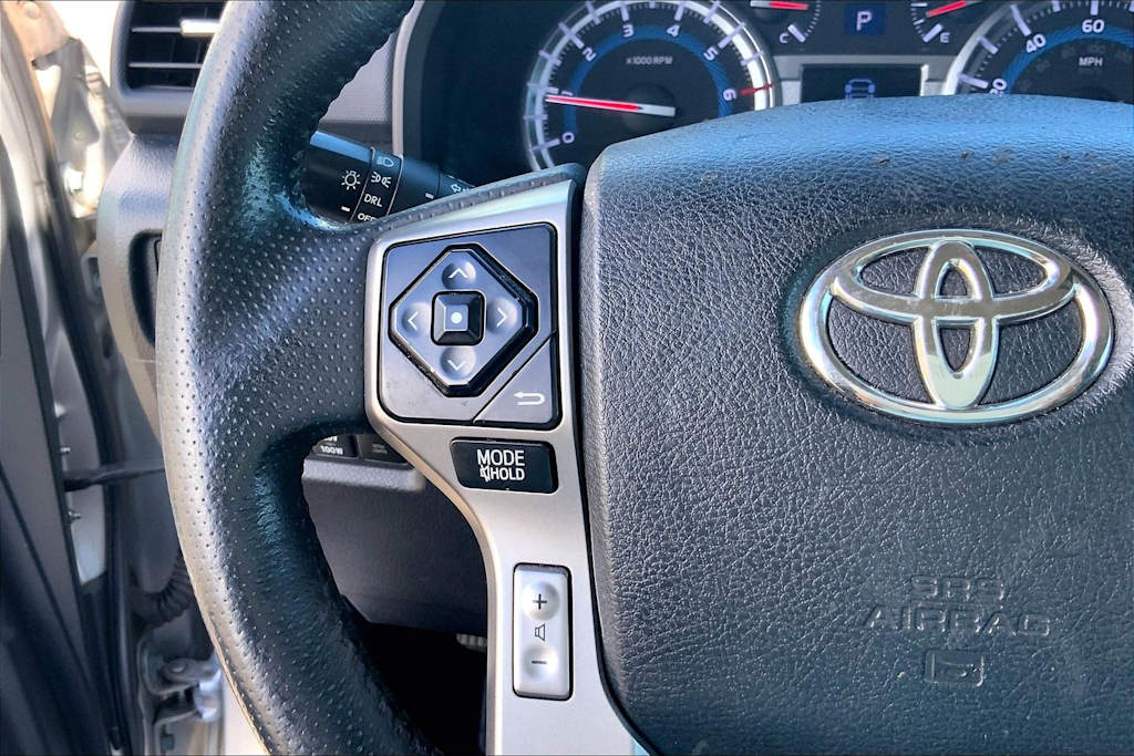 Thumbnail: 2017 Toyota 4Runner - 24