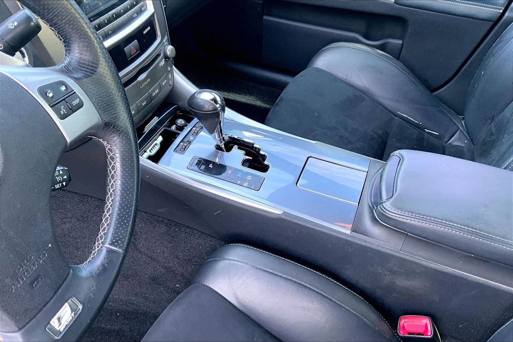 Thumbnail: 2011 Lexus IS - 15
