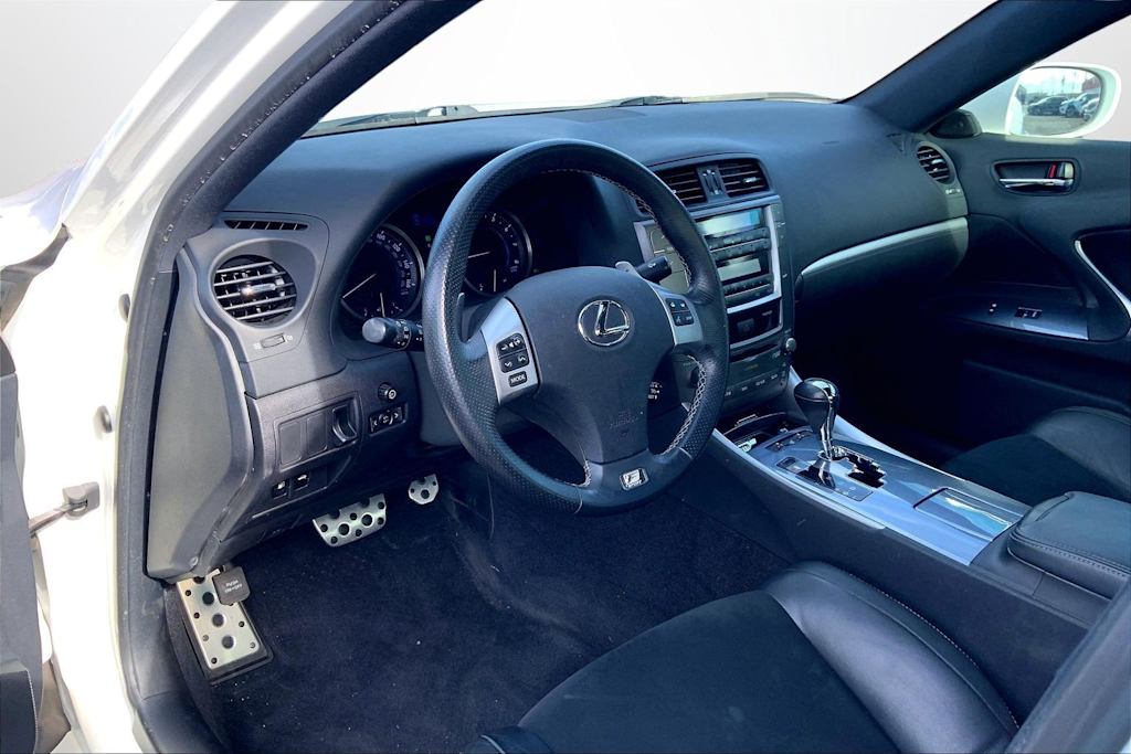 Thumbnail: 2011 Lexus IS - 2