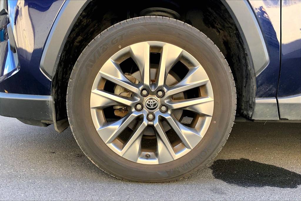 Thumbnail: 2024 Toyota RAV4 - 8