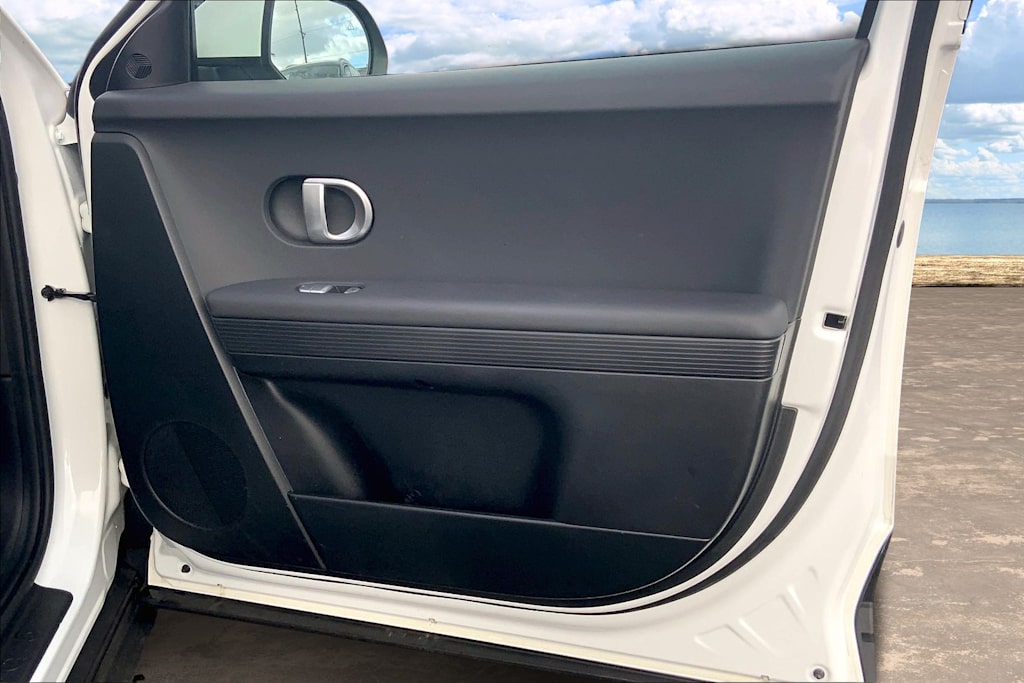 Thumbnail: 2024 Hyundai Ioniq 5 - 28