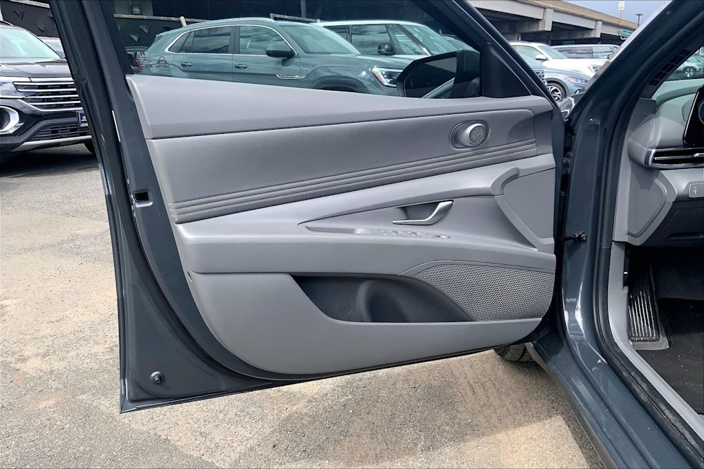 Thumbnail: 2024 Hyundai Elantra - 27