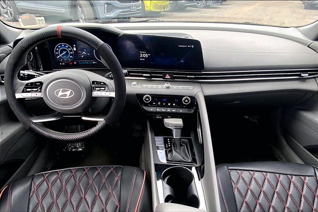 Thumbnail: 2024 Hyundai Elantra - 10