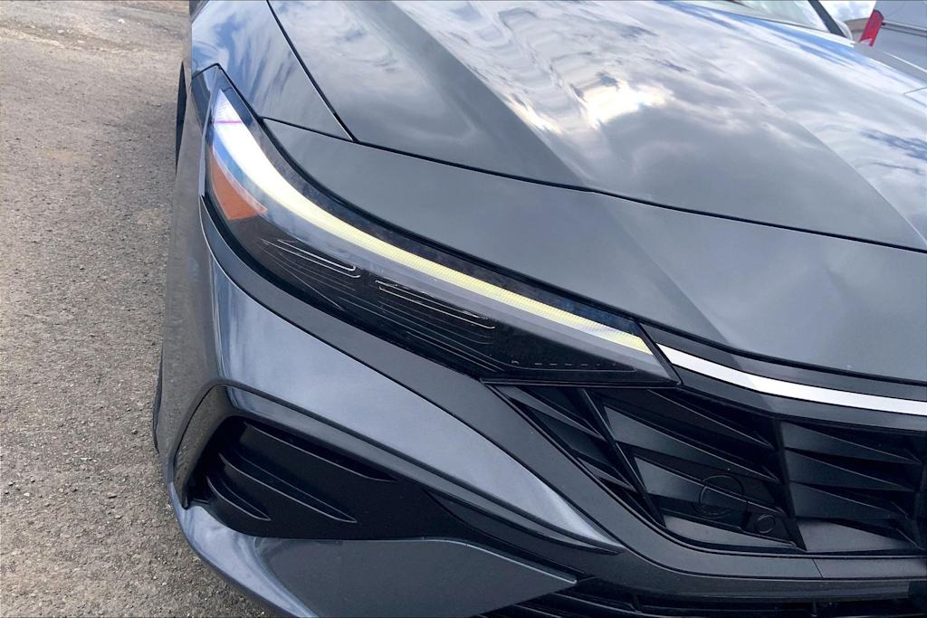 Thumbnail: 2024 Hyundai Elantra - 31