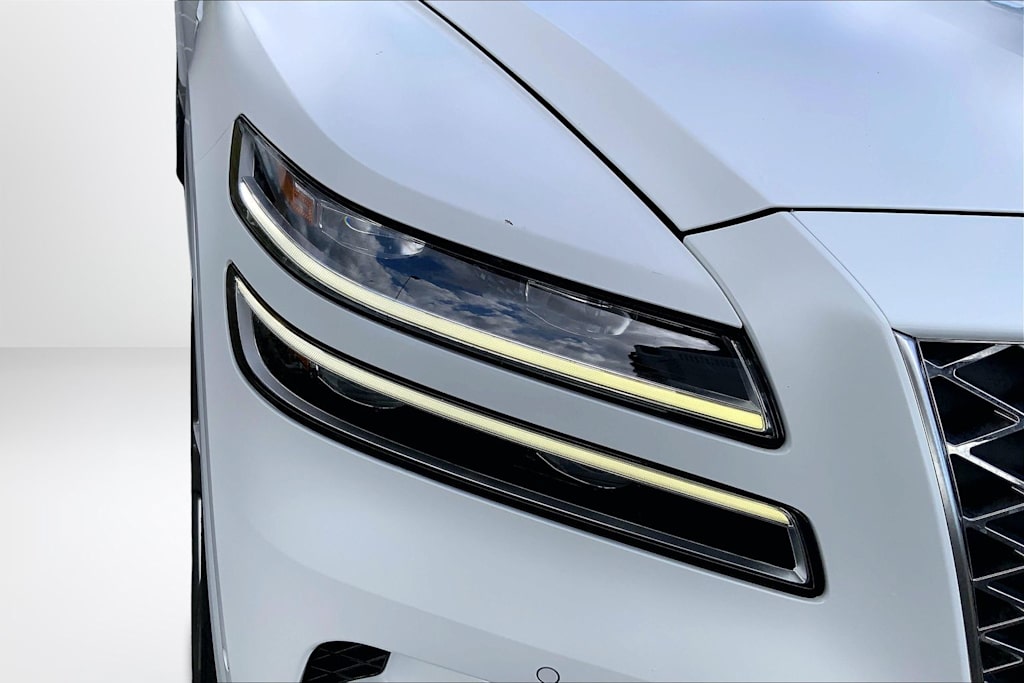 Thumbnail: 2023 Genesis GV80 - 31